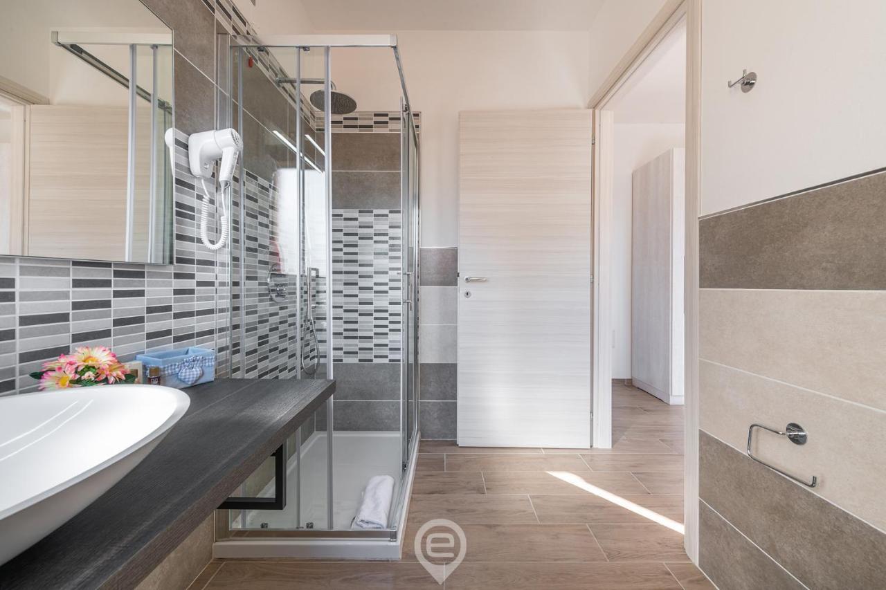 Villa Monica - Suites Iglesias Kültér fotó